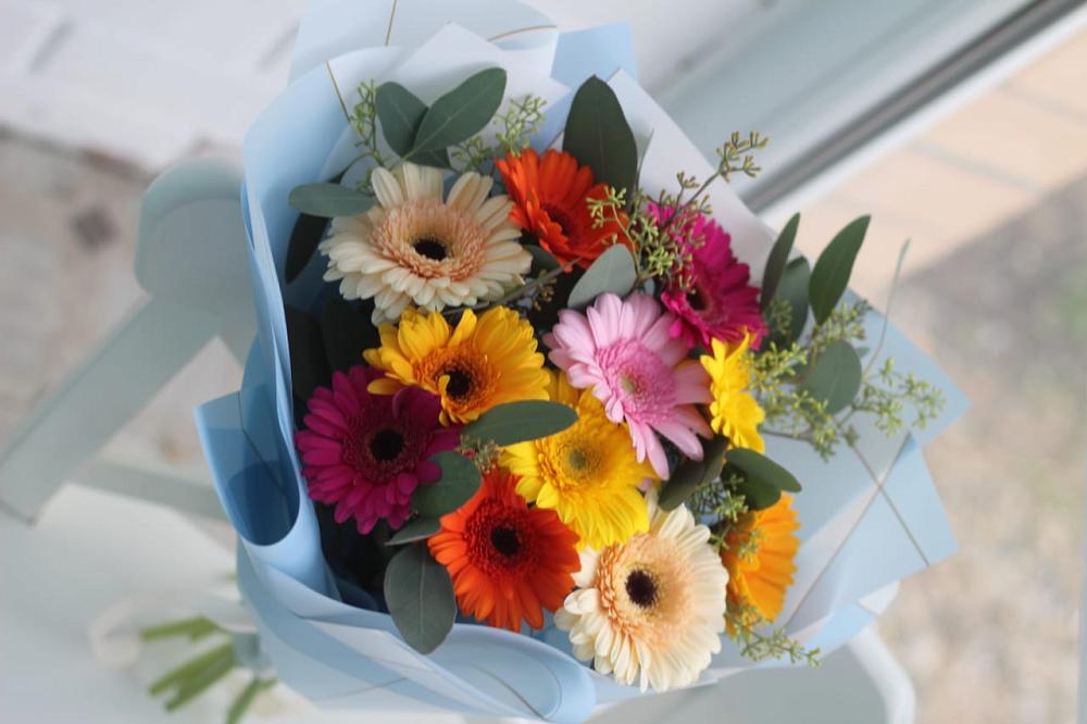 Букет цветов из: Герберы в Макарове