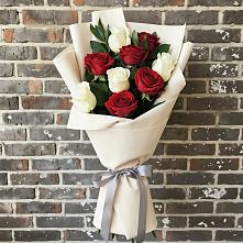 Букет цветов из:  Розы в Макарове