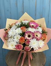 Букет цветов из:  Розы, Герберы и Хризантемы в Макарове