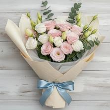 Букет цветов из:  Лизиантусы в Макарове