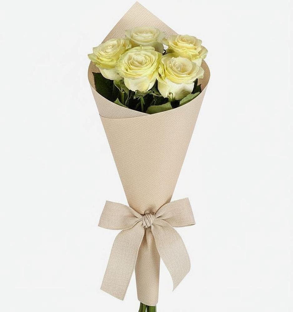 Букет цветов из: Розы в Макарове