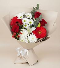 Букет цветов из:  Розы, Хризантемы, Герберы и Лилии в Макарове