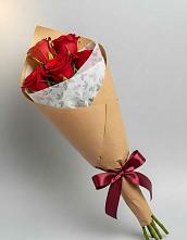 Букет цветов из:  Розы в Макарове