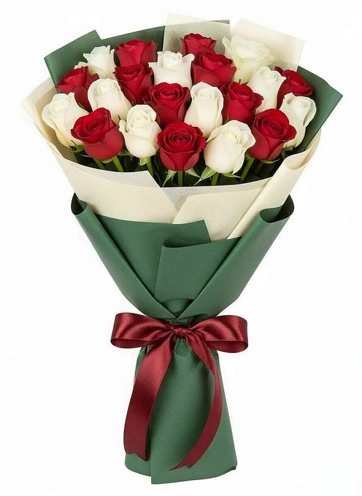 Букет Микс из красных и белых роз в Макарове