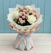 Букет цветов из:  Розы #REPLACE_PRED# Макарове