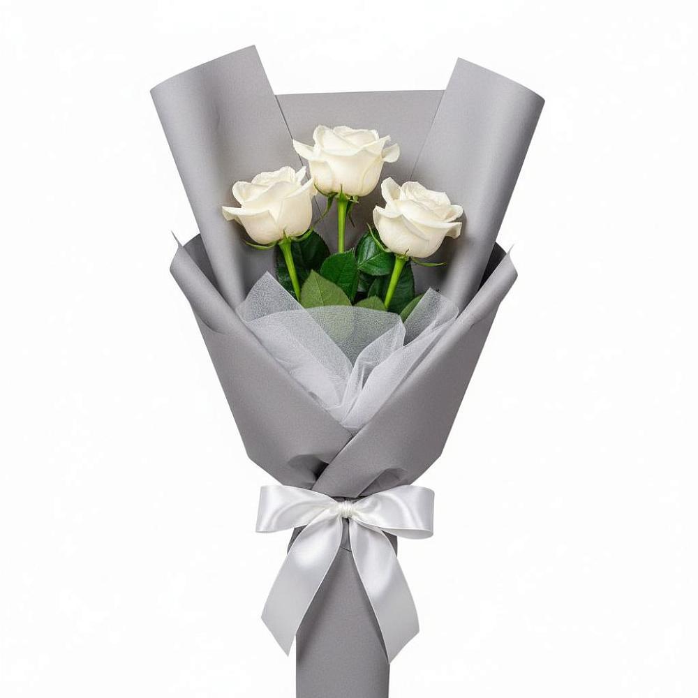 Букет 3 белые розы в Макарове