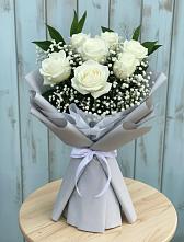 Букет цветов из:  Розы в Макарове