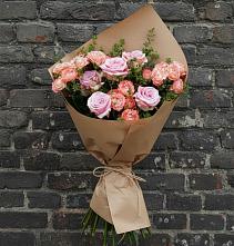 Букет цветов из:  Розы в Макарове