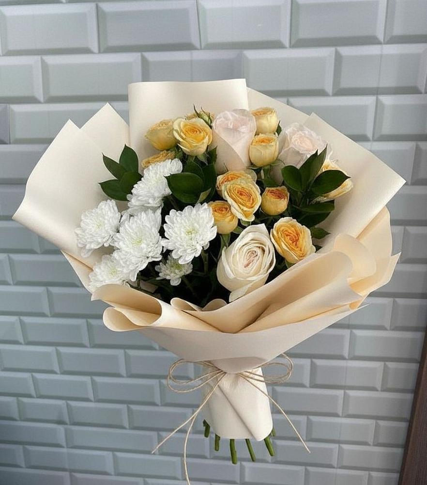 Букет цветов из: Розы и Хризантемы в Макарове