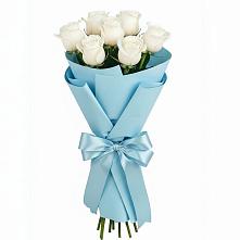 Букет 7 белых роз Проуд в Макарове