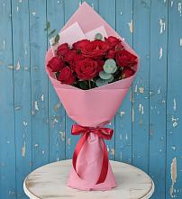 Букет цветов из:  Розы в Макарове