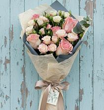 Букет цветов из:  Розы в Макарове