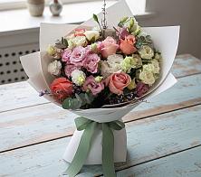 Букет цветов из:  Розы, Лизиантусы и Гвоздики #REPLACE_PRED# Макарове