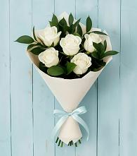 Букет цветов из:  Розы в Макарове