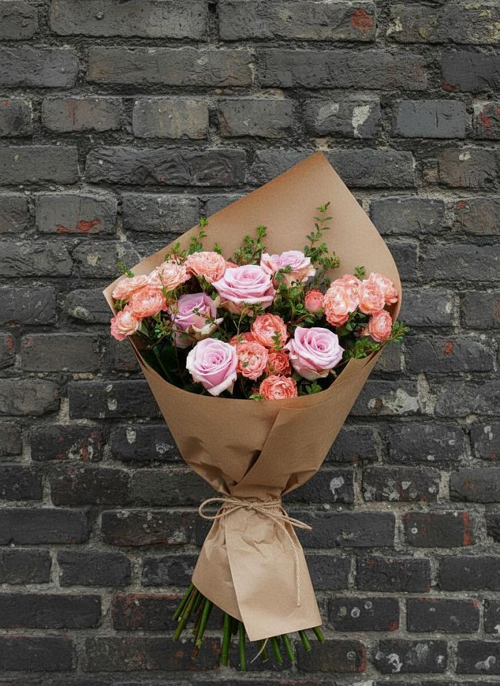 Букет цветов из: Розы в Макарове