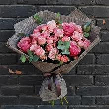 Букет цветов из:  Розы #REPLACE_PRED# Макарове