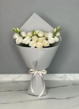 Букет цветов из:  Розы и Лизиантусы #REPLACE_PRED# Макарове